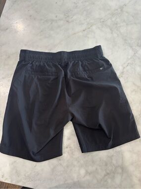 Waggle Men's Black Hybrid Elastic-Waist Performance Golf Shorts